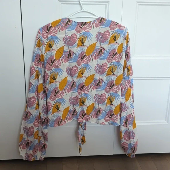 Floral blouse - Picture 2 of 2